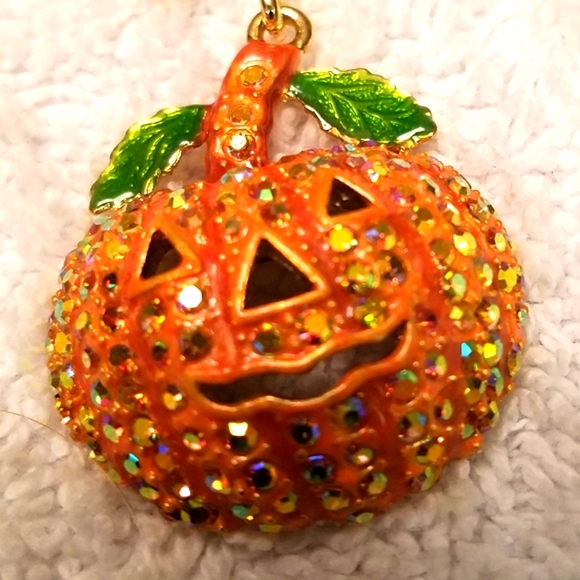 Kirk's Folly Starry Night Necklace - Picture 8 of 9